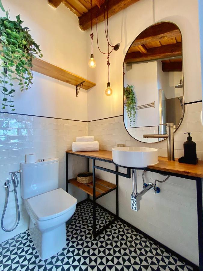 Charming Gran Via Attic Apartment Madrid Exterior photo