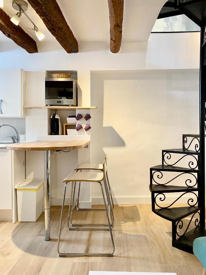 Charming Gran Via Attic Apartment Madrid Exterior photo